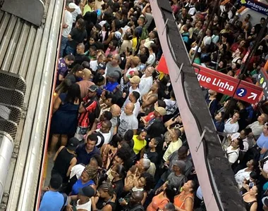 Engarrafamento entre trens marcaram o início da manhã