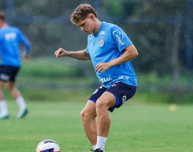 Dell, atacante do Bahia