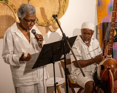 Sarau reunirá poetas convidados e contará com pocket show