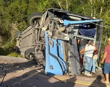 Colisão ocorreu nesta sexta-feira (23)