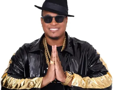 Robyssão puxará o bloco