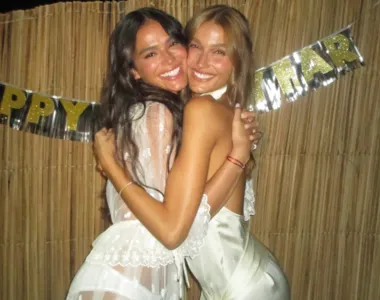 Bestas aos 30 anos, criticou blogueira sobre amizade entre Bruna e Sasha