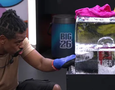 Leandro Rocha, baiano do BBB 26, vence prova e comemora ao som de Oh Polêmico