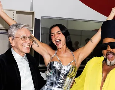 Apresentação dos artistas chamou atenção da web