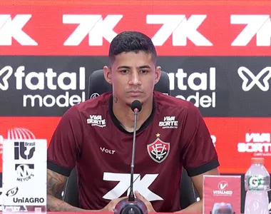 Camutanga, zagueiro do Vitória