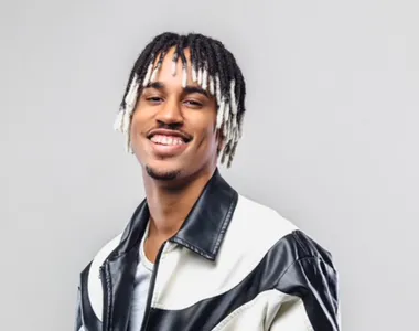 Cantor, compositor e percussionista Jeffinho