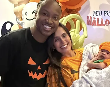 Comemoração foi no tema do Halloween