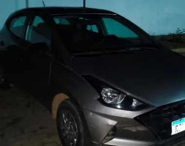 Polícia recuperou carros roubados com os indivíduos