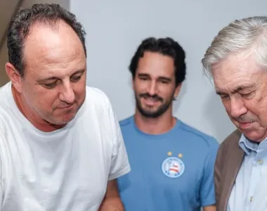 Rogério Ceni e Carlo Ancelotti durante uma visita à Arena Fonte Nova