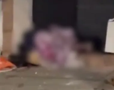 Moradores em situação de rua foram flagrados fazendo sexo no Rio de Janeiro