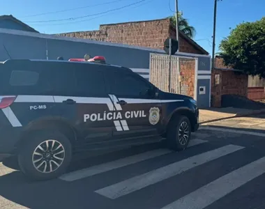 Vizinho do casal chegou a ver momentos do crime