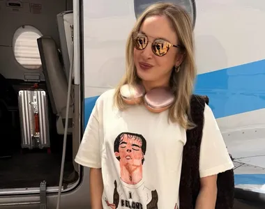 Claudia Leitte cancelou shows para cuidar da saúde