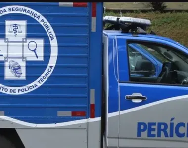Corpo é encontrado dentro de esgoto em Lauro de Freitas