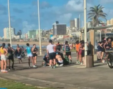 Atleta foi socorrida por outros corredores