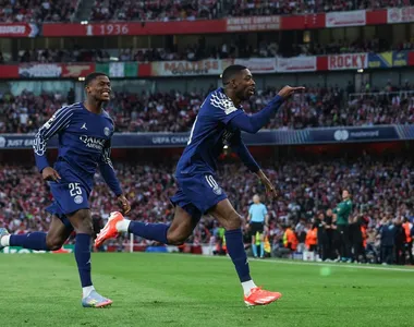 Dembélé, atacante do PSG, camisa 10