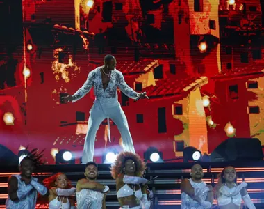 Léo Santana subiu ao palco perto das 18h