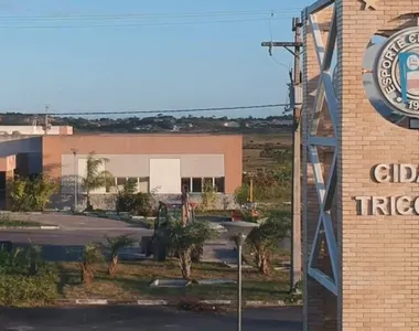 Bahia treina, atualmente, na Cidade Tricolor, em Dias D'Ávila