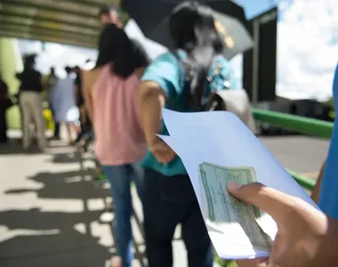 Eleitores devem evitar longas filas