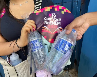 Kits estão sendo distribuídos pela cidade