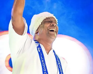 Cantor Márcio Victor