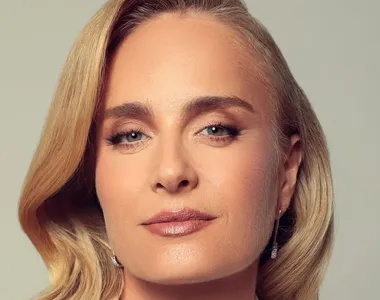 Agélica não teria se quer assinado a carteira do funcionário