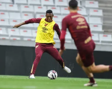 Léo Pelé foi contratado pelo Athletico por 2 milhões de dólares