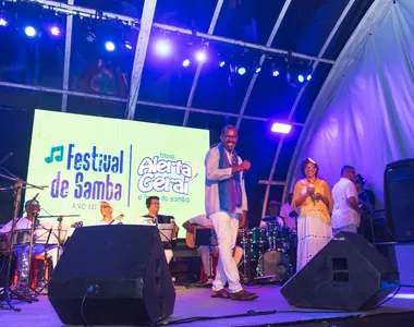 Evento vai escolher a composição que fará parte do desfile da agremiação