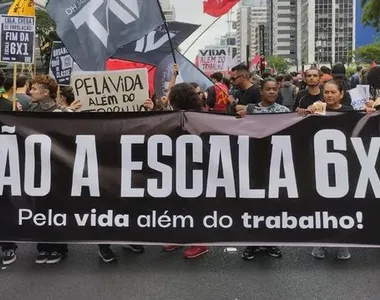 Fim da Escala 6x1 é defendida peos movimentos e partidos de esquerda