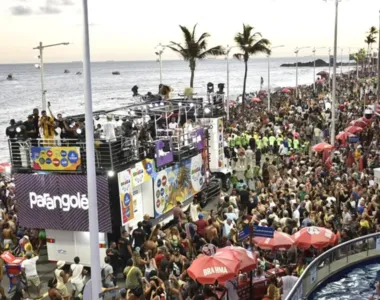 Cortejo segue no esquema de saídas escalonadas