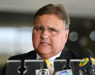 Geddel Vieira Lima recebeu um mata-leão em festa na Bahia