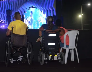 Cada pessoa com deficiência terá direito a levar um acompanhante