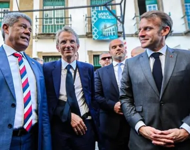 Jerônimo ao lado de Macron