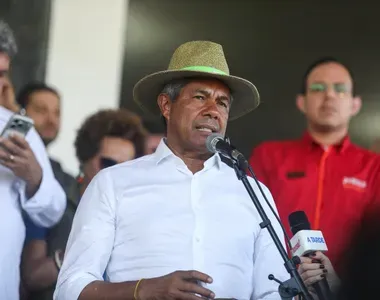 O governador da Bahia fez o dircurso oficial de abertura