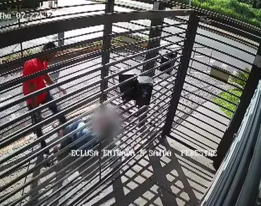 Jovem foi agredida pelo ex na entrada de condomínio