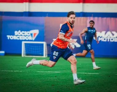 Lucas Sasha em treino no Pici