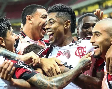 Léo Dias fez promessa de poupar jogadores do Flamengo