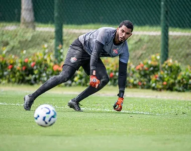 Goleiro vai passar por cirurgia