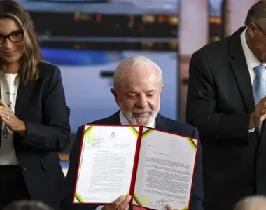 Lula evta lei que poderia aliviar punições por atos golpistas