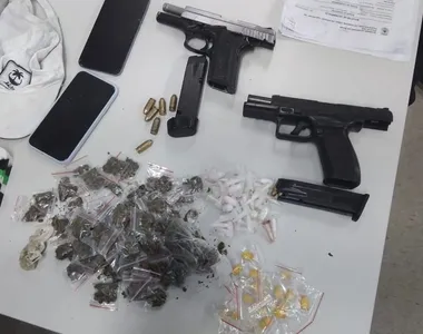 Armas apreendidas durante a operação