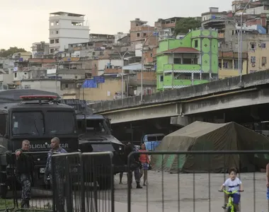 Garotinho de 10 anos foi baleado na escola