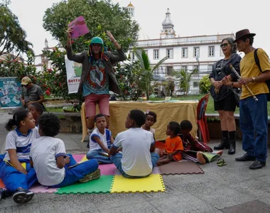 Sarau na Praça da Piedade