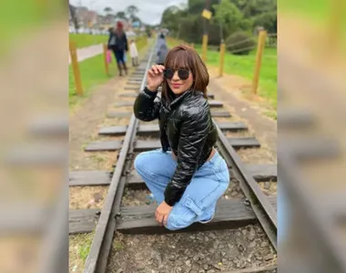 Mulher teve que amputar as pernas