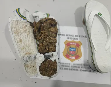 Mulheres tentaram entrar no presídio com drogas em chinelo