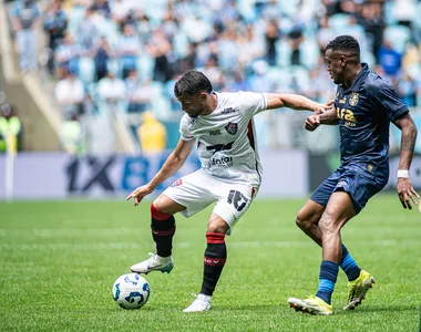 Vitória tomou 3 do Grêmio