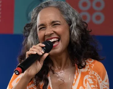 Cantora segue representando a Axé Music