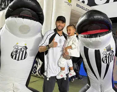 Neymar e sua filha Mavie