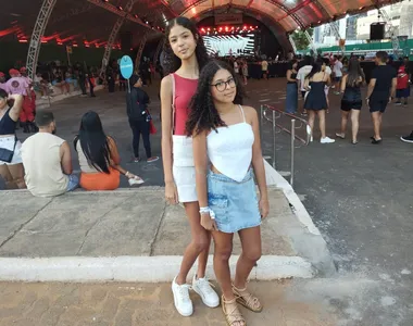 Mari e Clara também compareceram