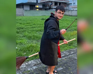 Sósia de Harry Potter tem quase 1 milhão de seguidores no Instagram