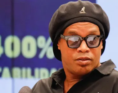 Ronaldinho é alvo de investigações da PF