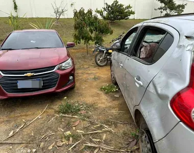 Carros utilizados pelos criminosos